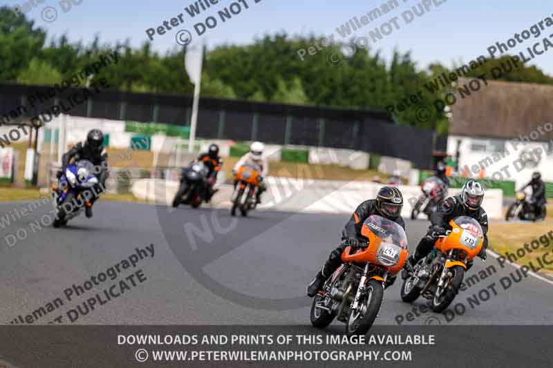 Vintage motorcycle club;eventdigitalimages;mallory park;mallory park trackday photographs;no limits trackdays;peter wileman photography;trackday digital images;trackday photos;vmcc festival 1000 bikes photographs